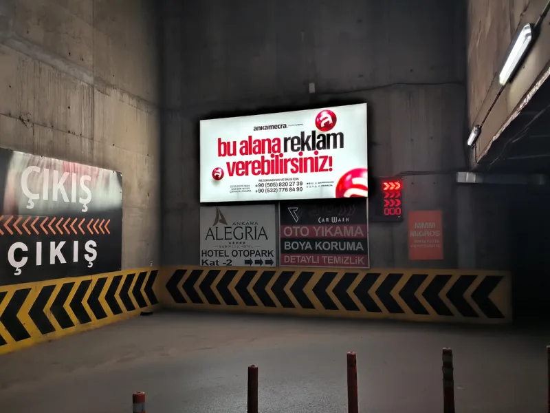 Ankara Podium AVM Otopark Giriş - Çıkış Duvar Pano