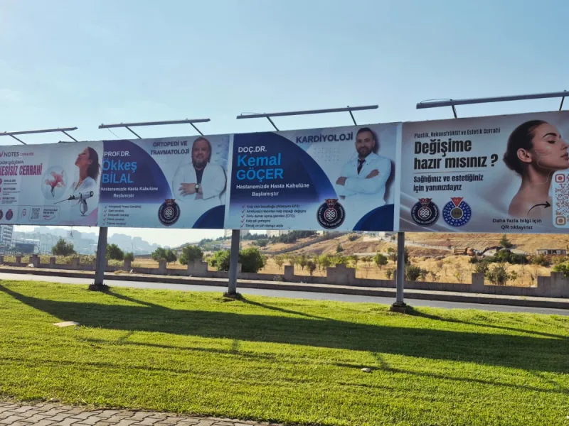 KSÜ Girişi & Anayol Cepheli Yüksek Görünürlüklü Billboard 1
