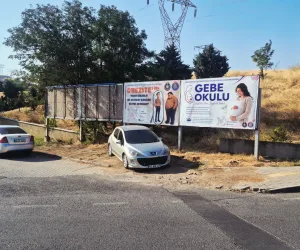KSÜ Kampüs Yolu - Ali Özge Camii Yanı Billboard