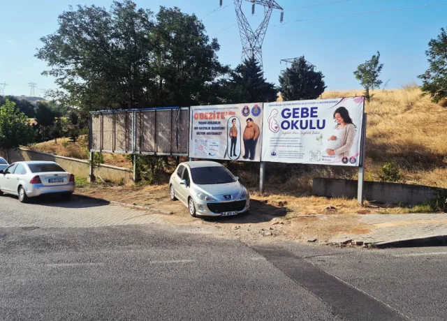 KSÜ Kampüs Yolu - Ali Özge Camii Yanı Billboard görseli
